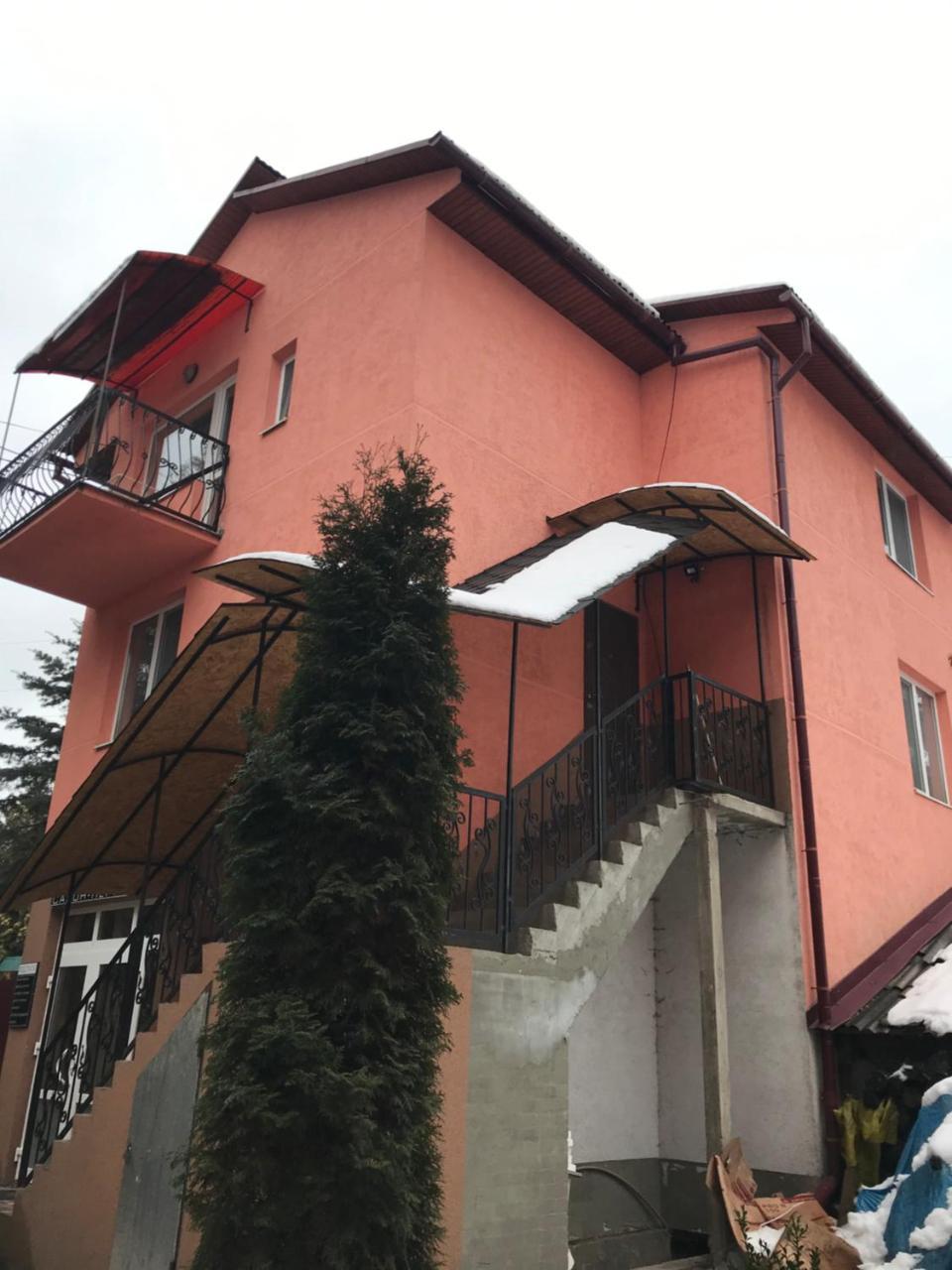 Zatishok Guest House ラーヒフ エクステリア 写真